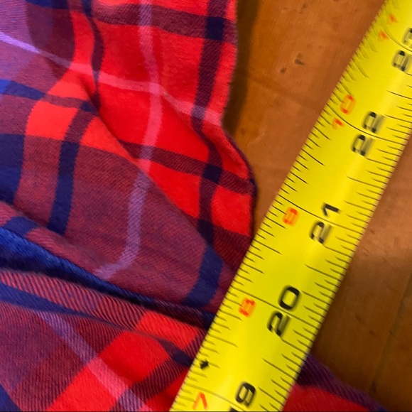 Old navy plaid “the boyfriend shirt” size small - Picture 13 of 15